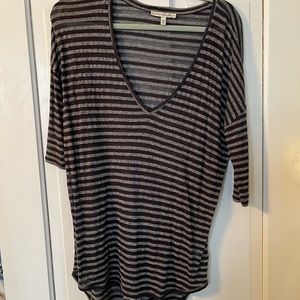 Express size med black and white stripe 3/4 sleeve tee